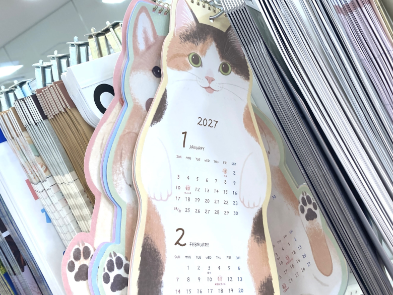 猫カレンダーダイカットタイプ壁掛け