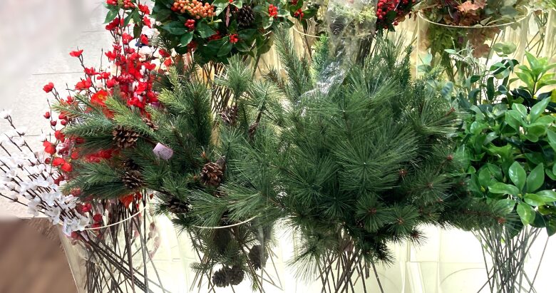 梅、松などの造花